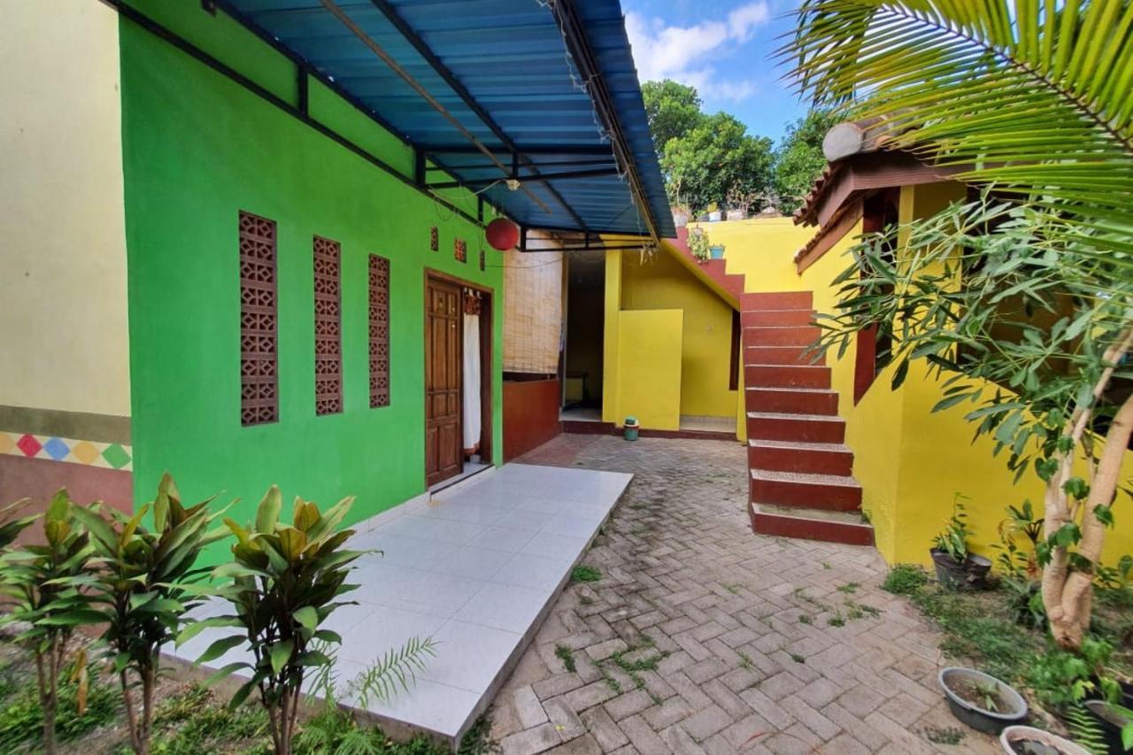 Apartmán New Puri Amalia Banyuwangi  Exteriér fotografie