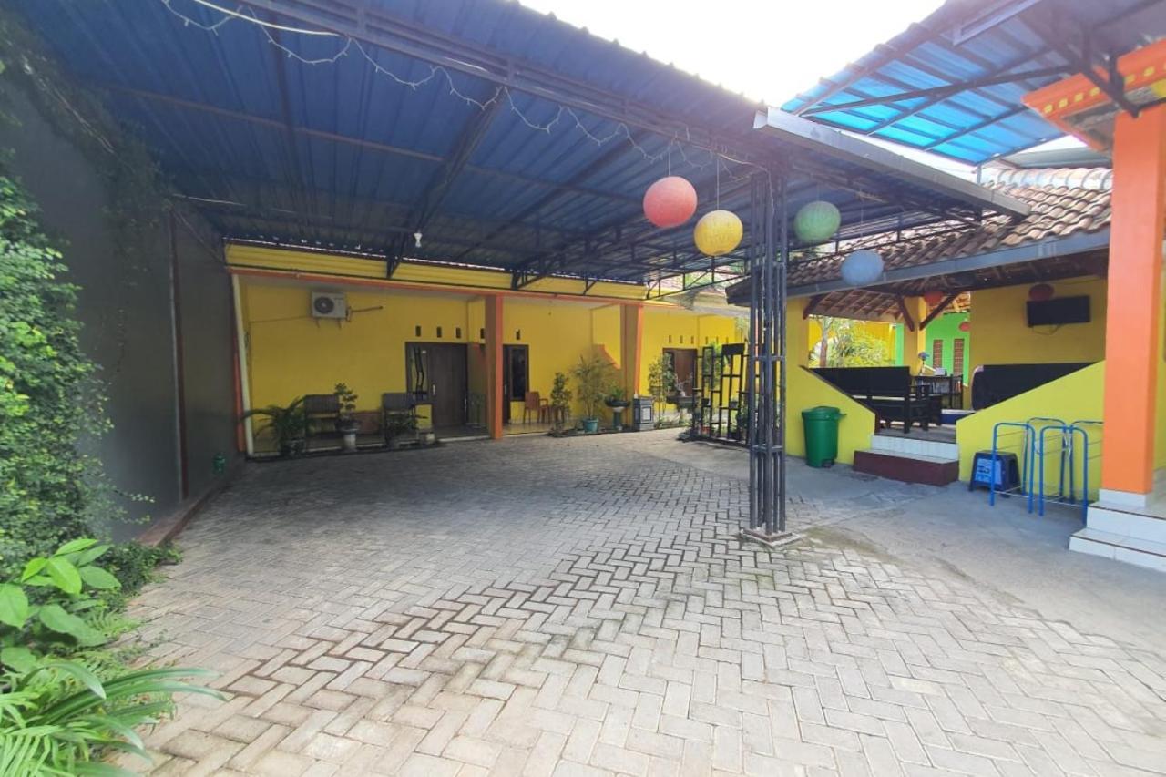 Apartmán New Puri Amalia Banyuwangi  Exteriér fotografie